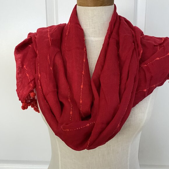 NWT Red Sperry Top Sider Women's Lightweight 100% Rayon Mini Pom Pom Scarf - Picture 1 of 6